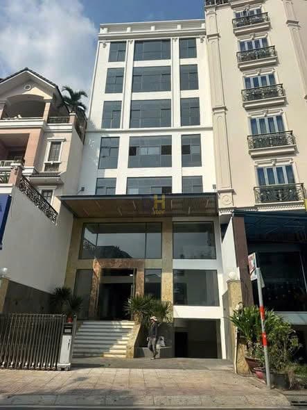 CHO THUÊ TÒA NHÀ MT NGUYỄN PHÚC NGUYÊN - Q3